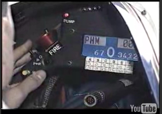 FW16コクピットダッシュボード1.jpg